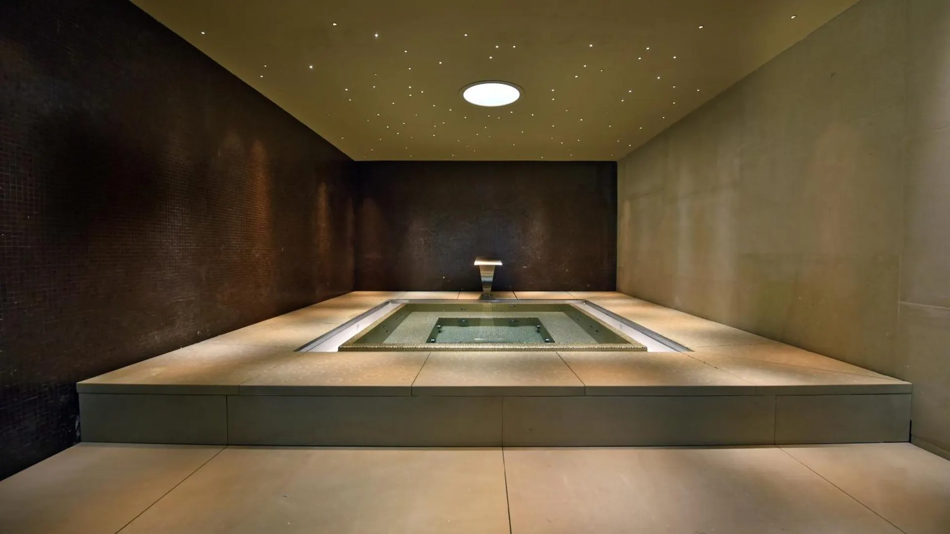 Chapel Flat In Broughton Hall Skipton